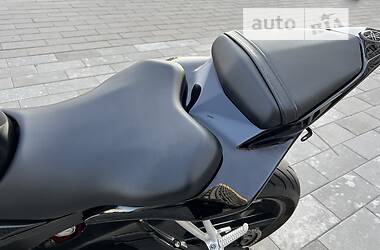 Спортбайк Yamaha YZF R6 2006 в Киеве