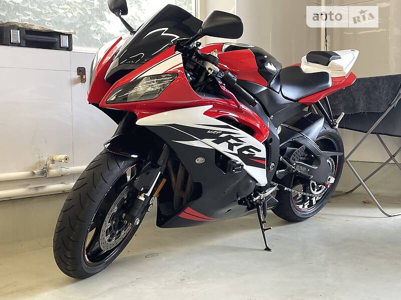 Спортбайк Yamaha YZF R6 2015 в Одессе