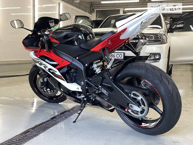 Спортбайк Yamaha YZF R6 2015 в Одессе