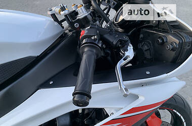Спортбайк Yamaha YZF R6 2016 в 
