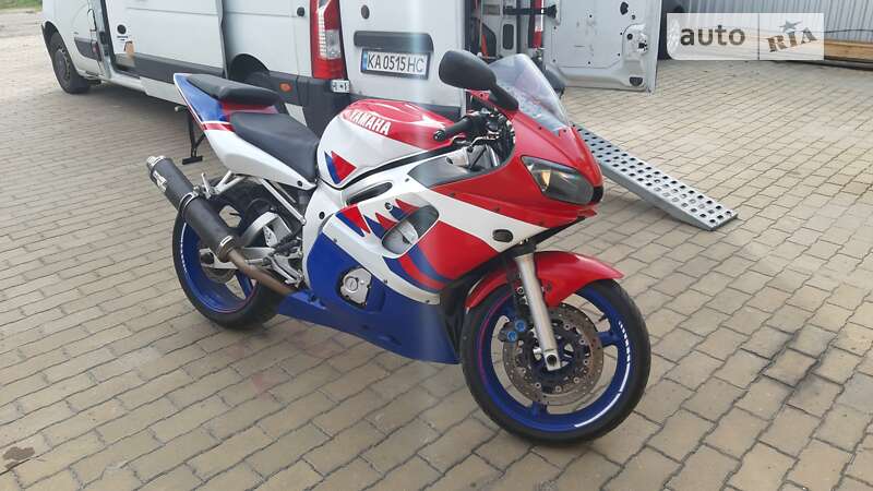 Спортбайк Yamaha YZF R6 2000 в Києві