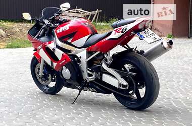 Спортбайк Yamaha YZF R6 2002 в Виннице