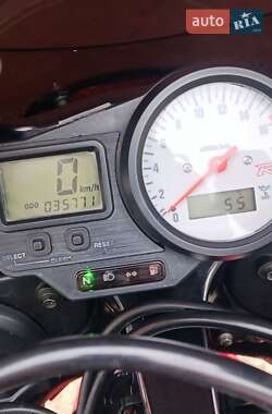 Спортбайк Yamaha YZF R6 2001 в Миколаєві