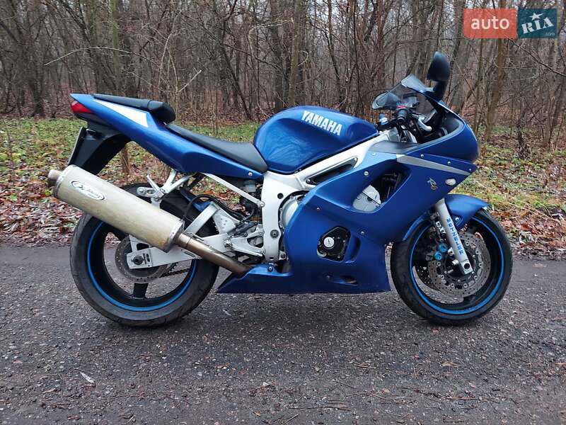 Спортбайк Yamaha YZF R6 2000 в Первомайске