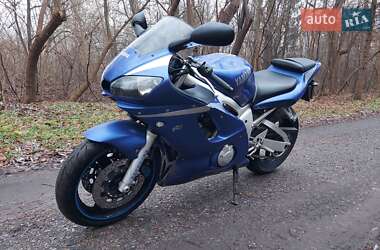 Спортбайк Yamaha YZF R6 2000 в 