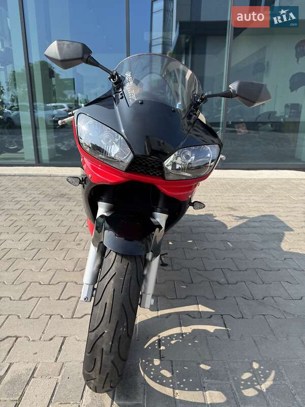 Спортбайк Yamaha YZF R6 2001 в Рівному