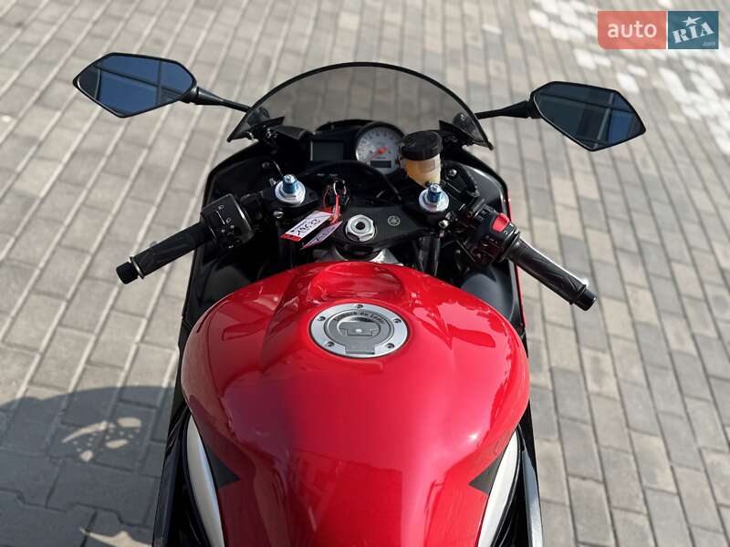 Спортбайк Yamaha YZF R6 2001 в Рівному