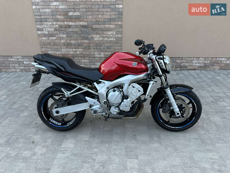 Yamaha YZF R6 2004