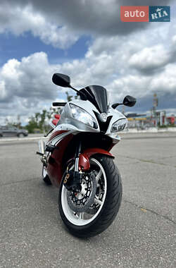 Спортбайк Yamaha YZF R6 2007 в 