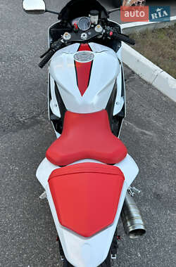 Спортбайк Yamaha YZF R6 2007 в 