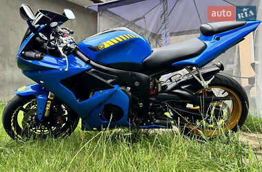 Спортбайк Yamaha YZF R6 2004 в Днепре