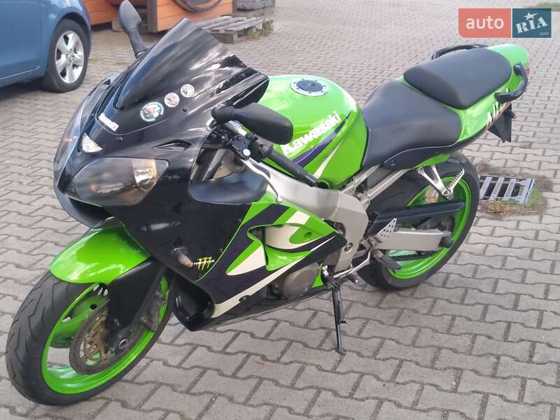 Спортбайк Yamaha YZF R6 2000 в Києві