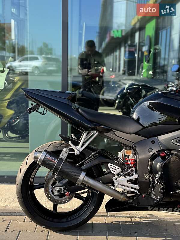 Спортбайк Yamaha YZF R6 2005 в Ровно