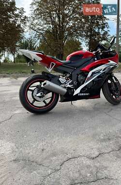 Спортбайк Yamaha YZF R6 2011 в 