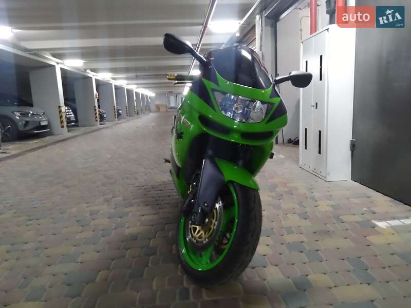 Спортбайк Yamaha YZF R6 2000 в Києві