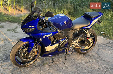 Спортбайк Yamaha YZF R6 2005 в 