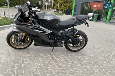 Спортбайк Yamaha YZF R6 2014 в 