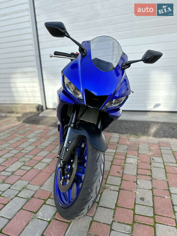Спортбайк Yamaha YZF 2021 в Одессе