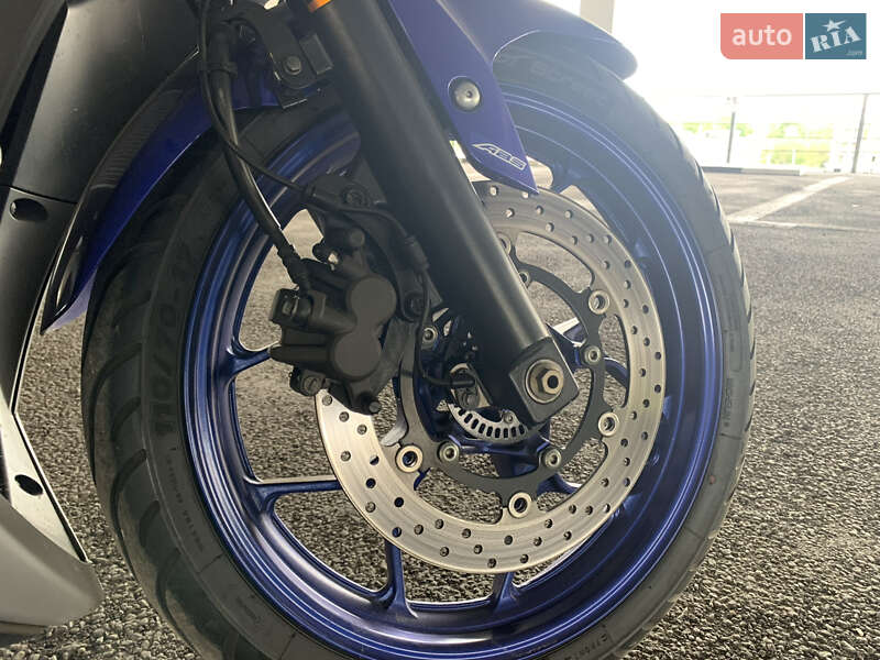 Спортбайк Yamaha YZF 2017 в Харькове