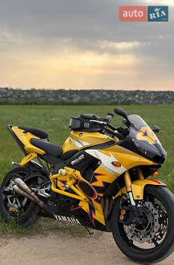 Спортбайк Yamaha YZF 2005 в Николаеве