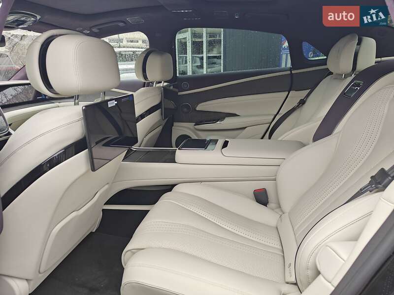 Седан YangWang U7 2025 в Києві