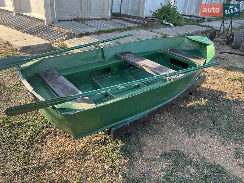 Лодка Язь 320 2001 в 