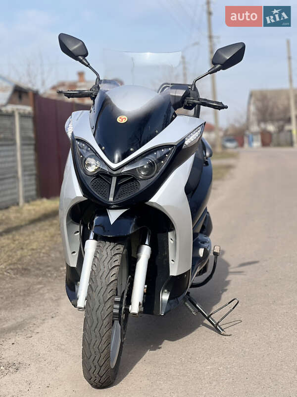 Максі-скутер YiBen YB 150T-10 2013 в Борзні