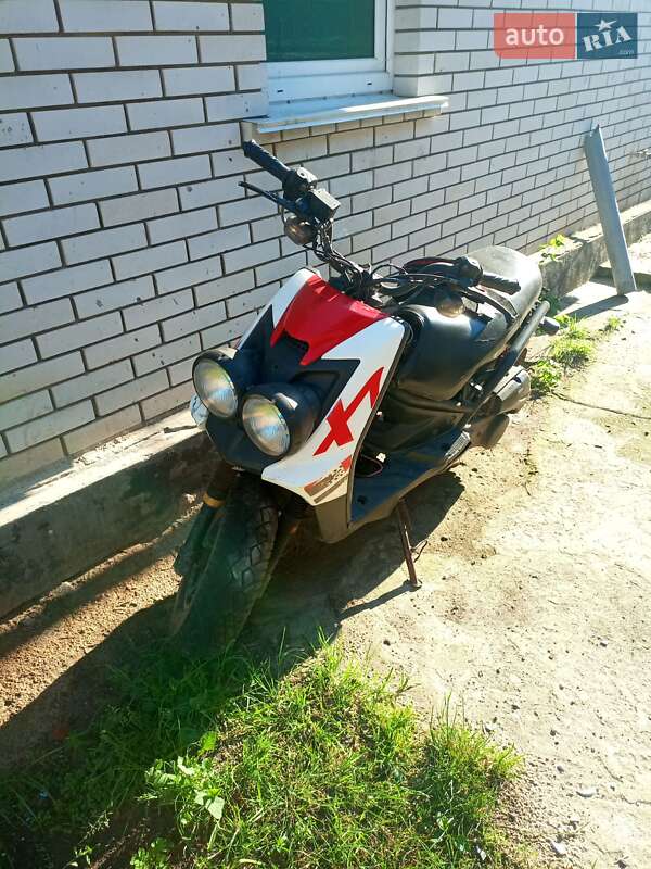 Макси-скутер YiBen YB 150T 2013 в 