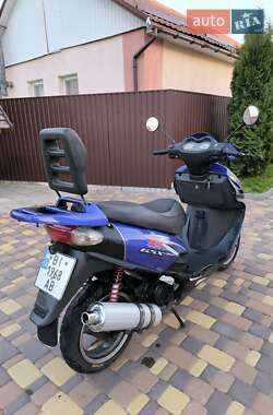 Скутер YiBen YB150T-15D 2013 в 