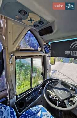 Міський автобус YUTONG 6831 2008 в Києві