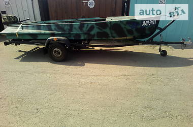 Човен Южанка 1 2012 в Черкасах