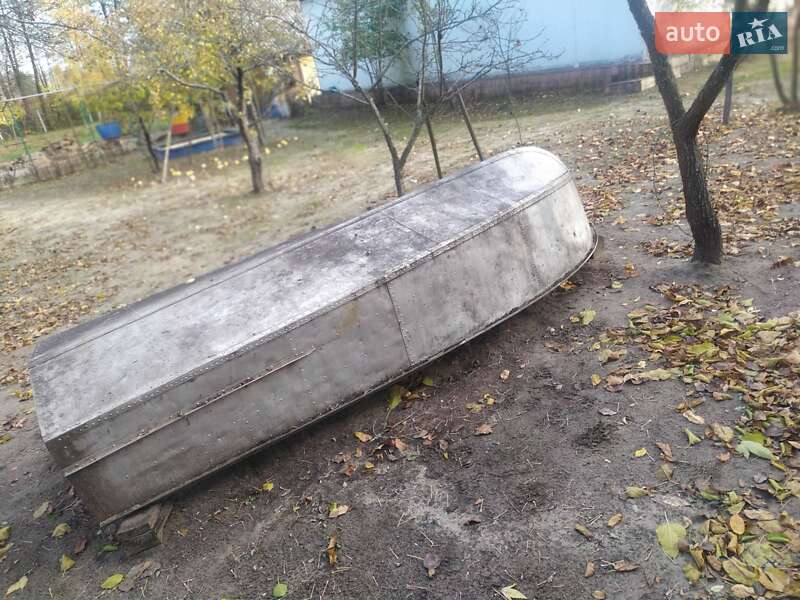 Лодка Южанка 1 1988 в Киеве