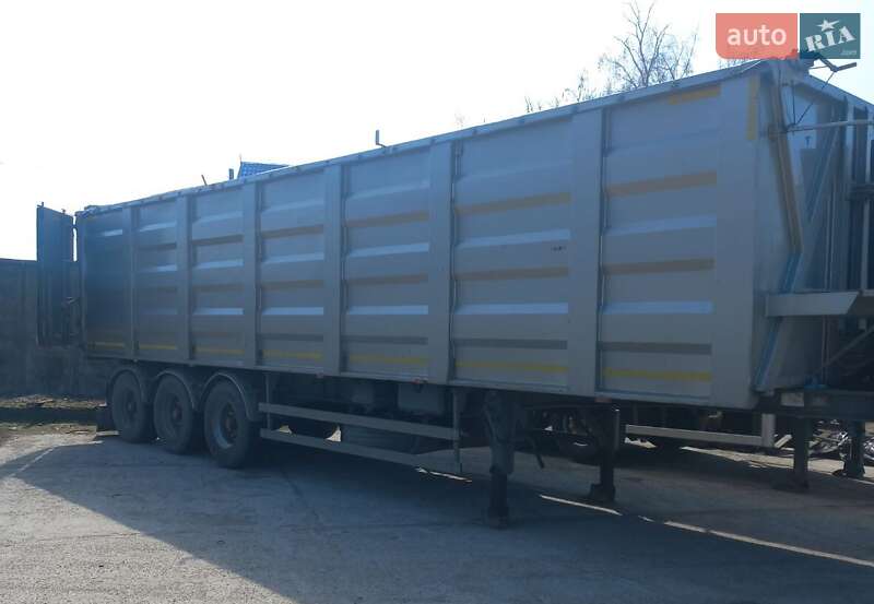Зерновоз - полуприцеп Zaslaw D 653 2009 в 