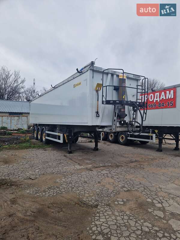 Зерновоз - полуприцеп Zaslaw D 653 2020 в Черкассах