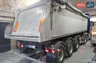 Самоскид напівпричіп Zaslaw D 653 2011 в Рівному