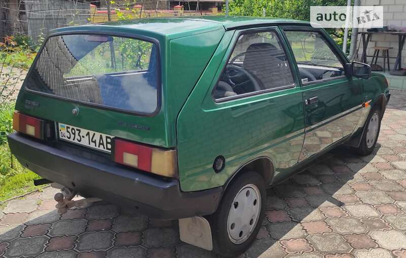 Хэтчбек ЗАЗ 1102 Таврия-Нова 2001 в Царичанке