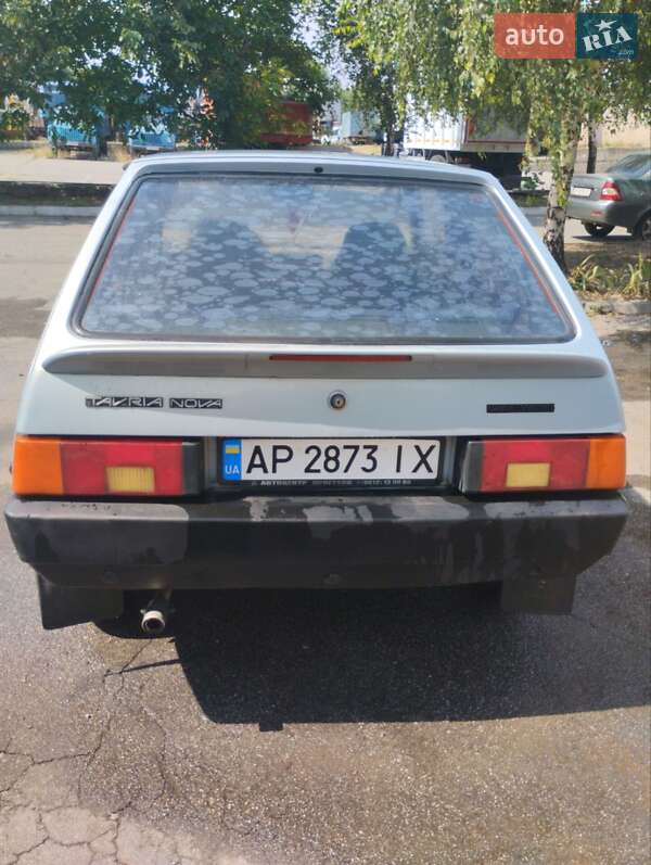 Хэтчбек ЗАЗ 1102 Таврия-Нова 2004 в Запорожье фото 3 Хэтчбек ЗАЗ 1102 Таврия-Нова 2004 в Запорожье