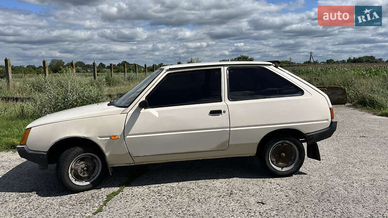 Хэтчбек ЗАЗ 1102 Таврия-Нова 2003 в Березане