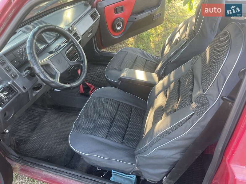 Хэтчбек ЗАЗ 1102 Таврия-Нова 1998 в Запорожье фото 5 Хэтчбек ЗАЗ 1102 Таврия-Нова 1998 в Запорожье