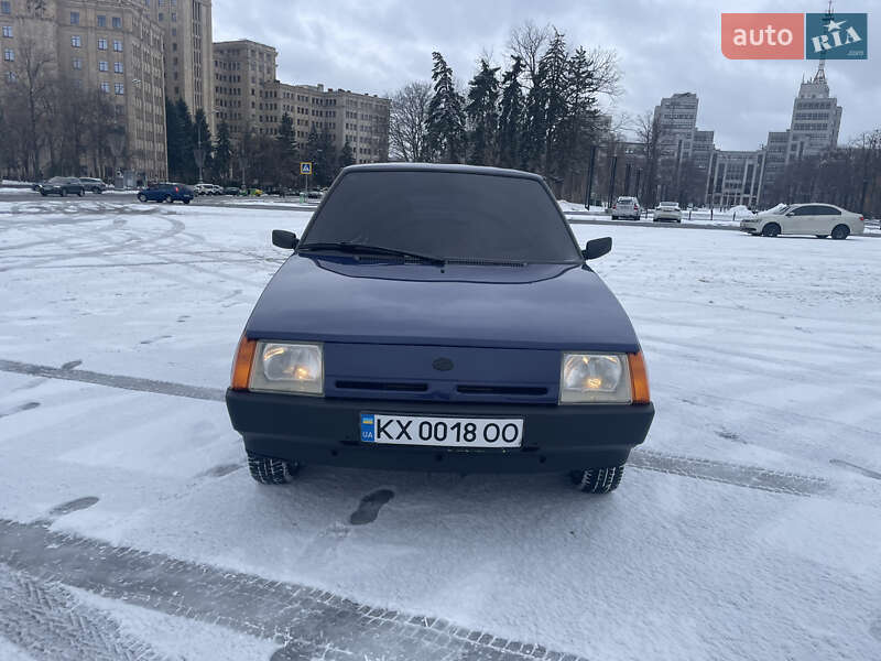 Хэтчбек ЗАЗ 1102 Таврия-Нова 2003 в Харькове