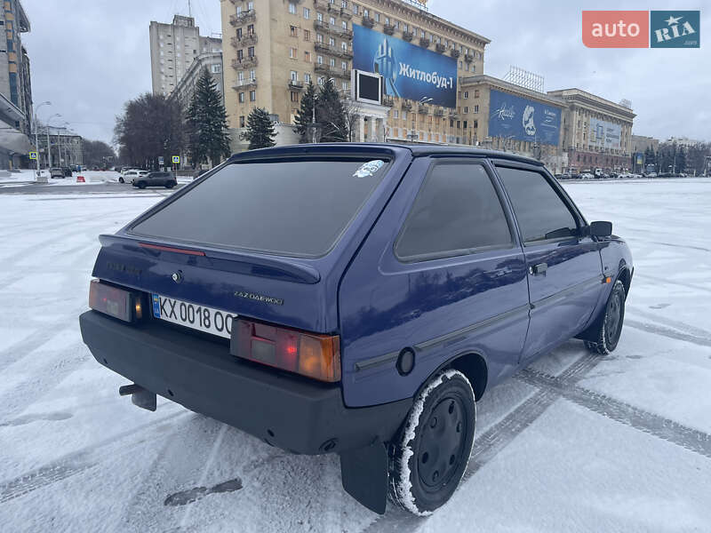 Хэтчбек ЗАЗ 1102 Таврия-Нова 2003 в Харькове