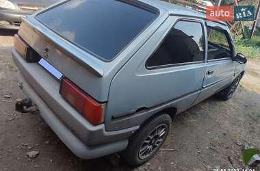 Хэтчбек ЗАЗ 1102 Таврия-Нова 2004 в 