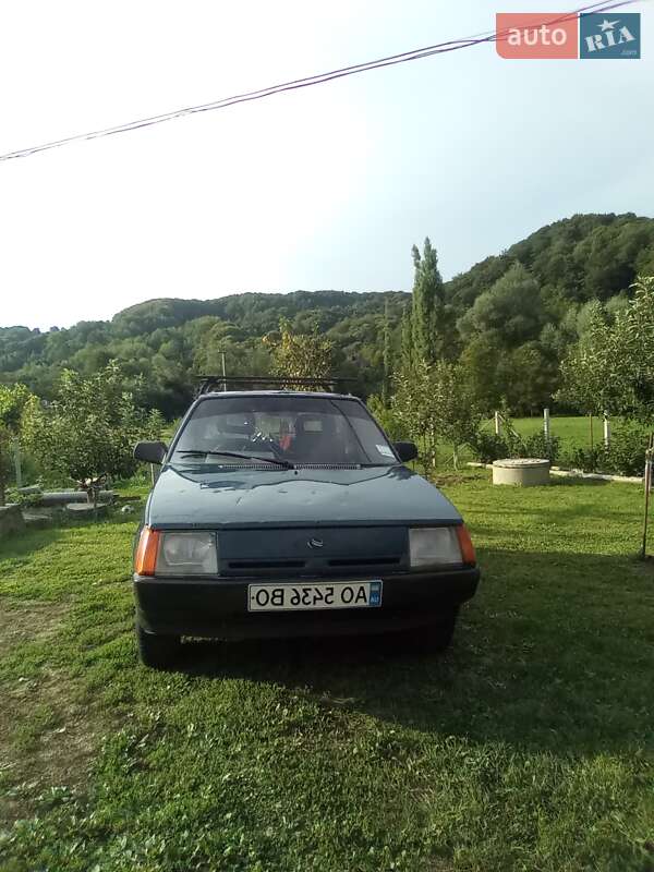 Хэтчбек ЗАЗ 1102 Таврия-Нова 2005 в Хусте