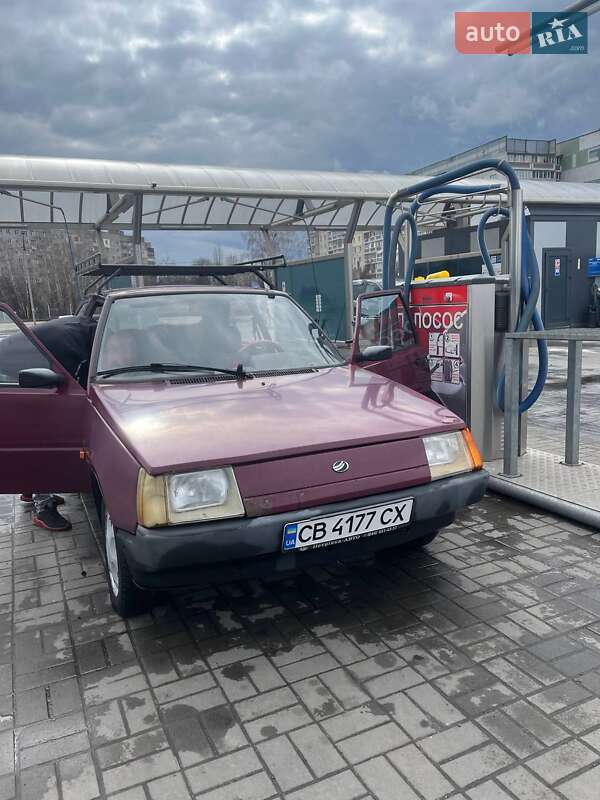 Хетчбек ЗАЗ 1102 Таврія-Нова 2004 в Носівці фото 2 Хетчбек ЗАЗ 1102 Таврія-Нова 2004 в Носівці