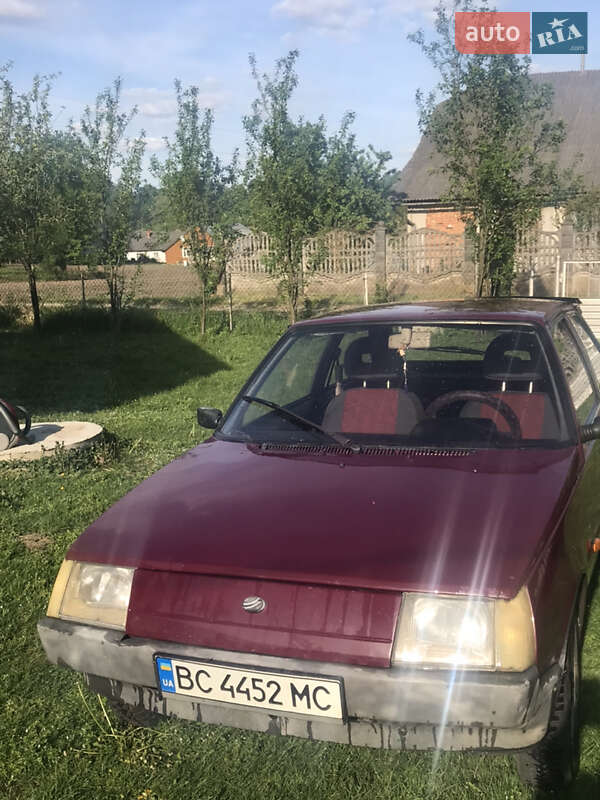 Хэтчбек ЗАЗ 1102 Таврия-Нова 2004 в Самборе