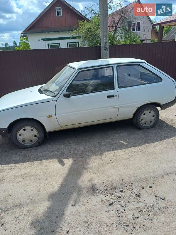 Хэтчбек ЗАЗ 1102 Таврия-Нова 2005 в Андрушевке