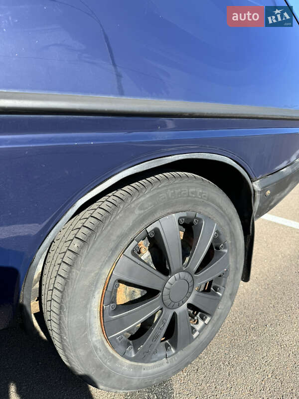 Хэтчбек ЗАЗ 1102 Таврия-Нова 2004 в Киеве