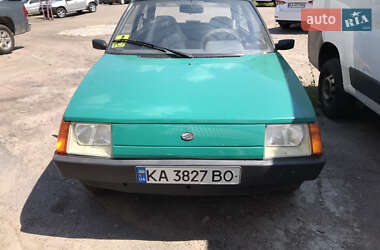 Хэтчбек ЗАЗ 1102 Таврия-Нова 2002 в 