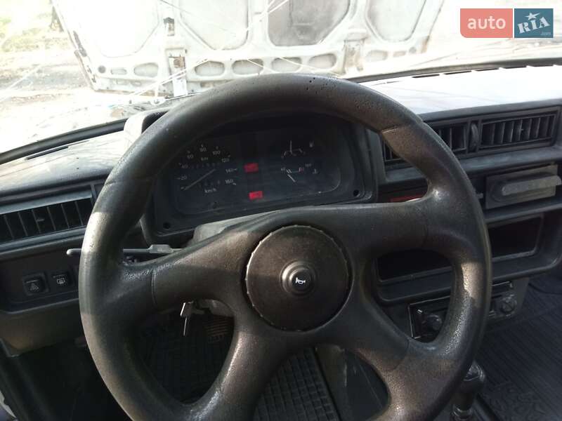 Хетчбек ЗАЗ 1102 Таврія-Нова 1998 в Дніпрі фото 10 Хетчбек ЗАЗ 1102 Таврія-Нова 1998 в Дніпрі