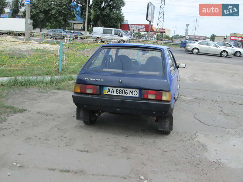 Хетчбек ЗАЗ 1102 Таврія-Нова 2000 в Києві